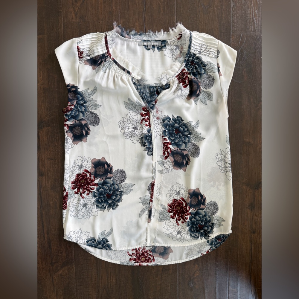 Daniel Rainn White and Blue Floral Blouse